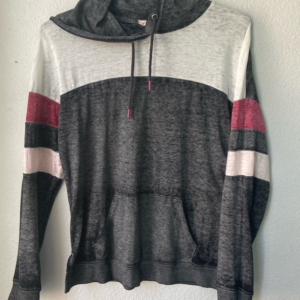 Woman’s long sleeve tee